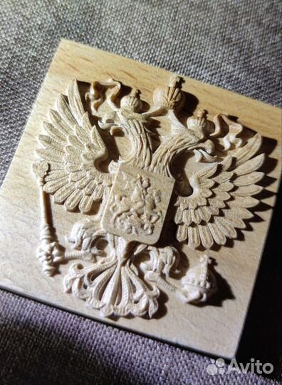 Герб из дерева