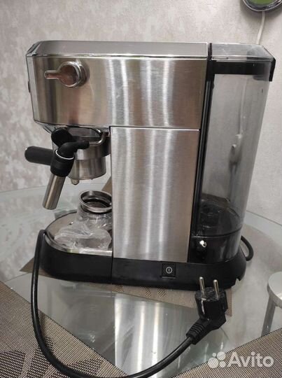 Кофеварка рожковая delonghi