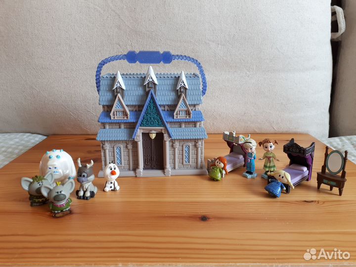 На доставке. Замок Холодное сердцеDisney Animators