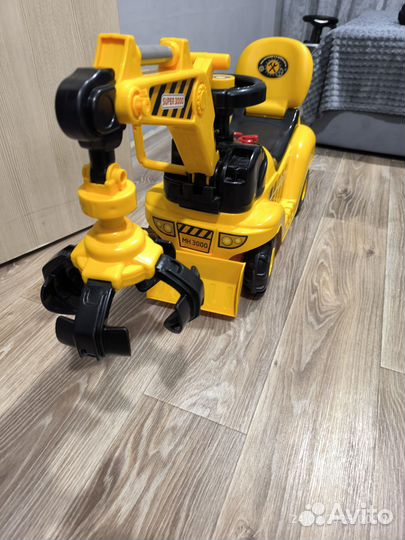 Толокар экскаватор