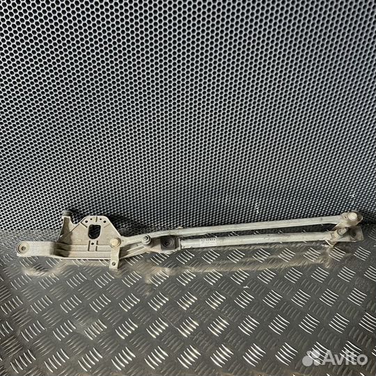 Трапеция стеклоочистителей Ford Focus