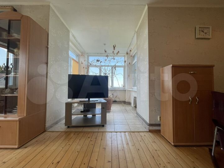 Дом 212 м² на участке 14,4 сот.