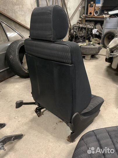 Сиденья Mercedes w201 190