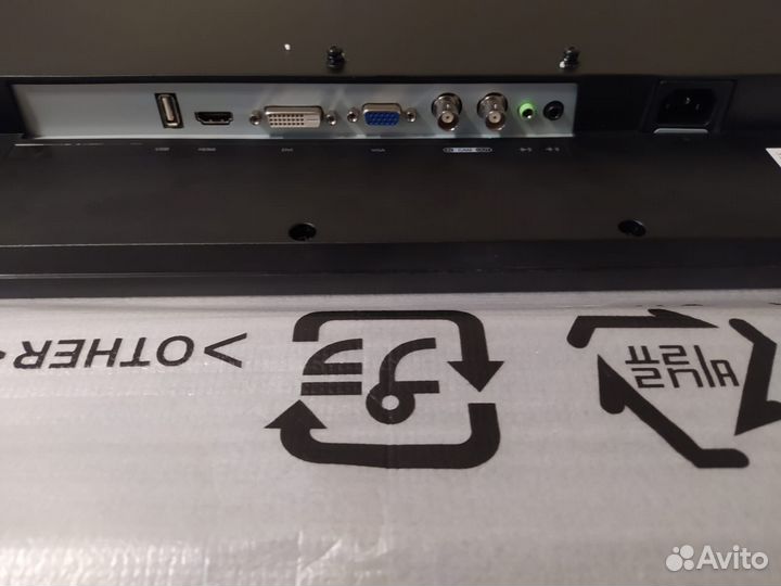 Монитор Wisenet SMT-3233-LED