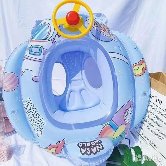 Надувной круг с ножками для детей