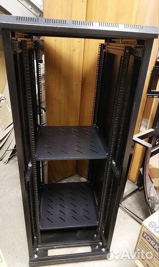 Телекоммуникационных шкаф