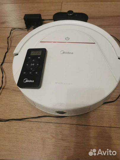 Робот пылесос midea vcs03