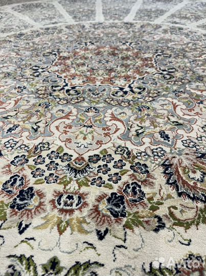 Ковер 100 шелк