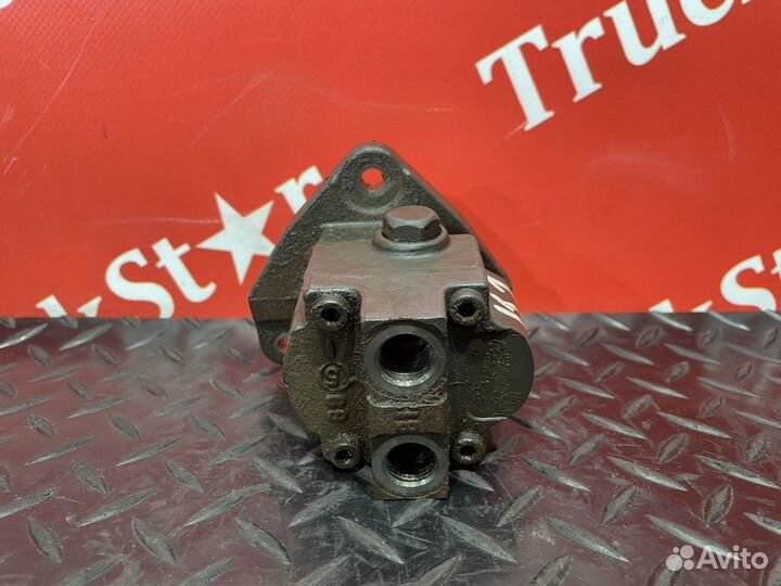 Насос топливный подкачки тннд