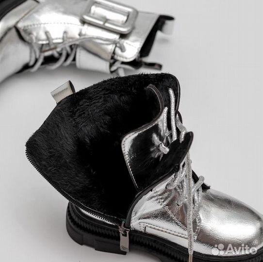 Ботинки серебро