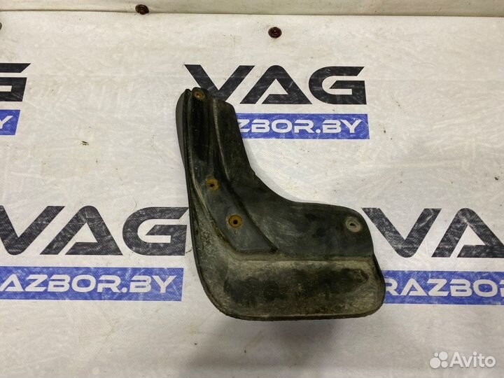 Volkswagen Passat B82015 3G0075111VR142-323