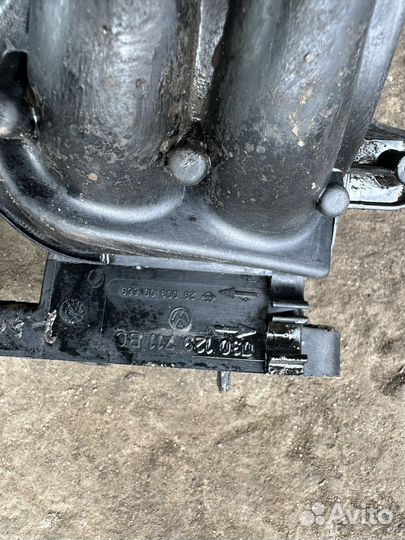 Volkswagen polo 3 впускной коллектор