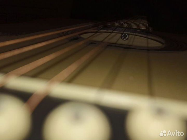 Гитара с аксесуарами