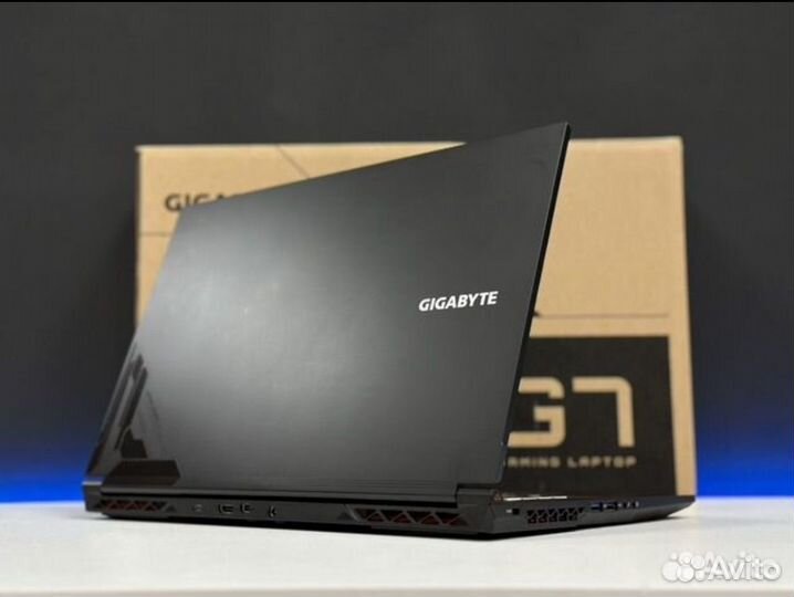 Игровой ноут 17.3 144Гц RTX4060 8G Core i5 12500H