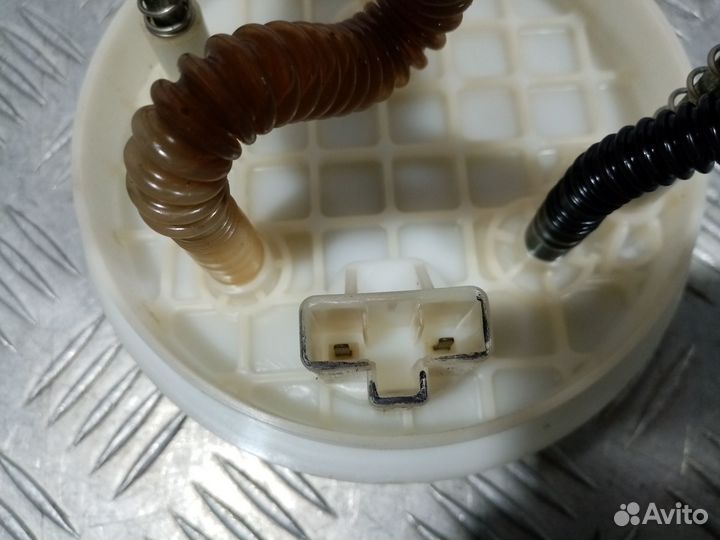 Б/У Корпус датчика уровня топлива Starex