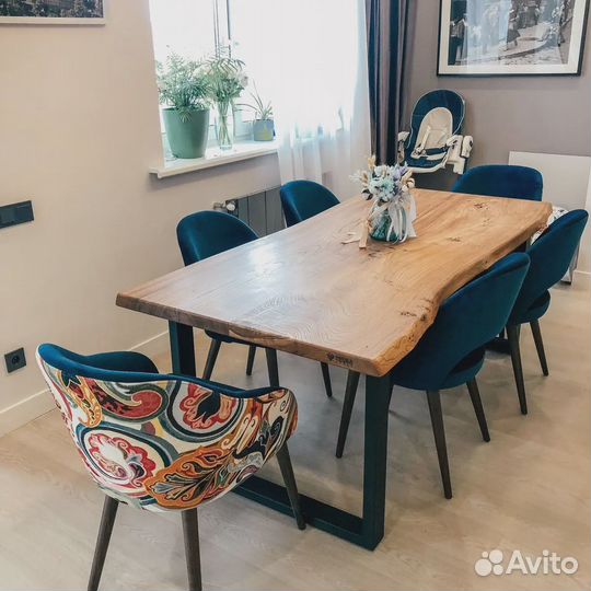 Стол из дерева