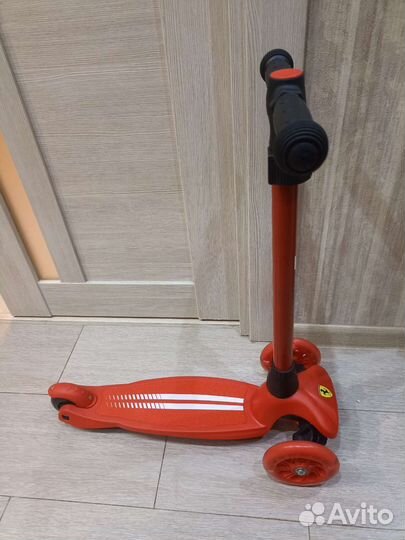 Самокат детский новый