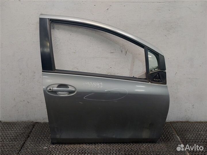 Стекло боковой двери Toyota Yaris, 2008