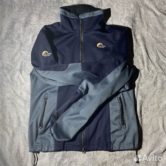 Легкая куртка lowe alpine