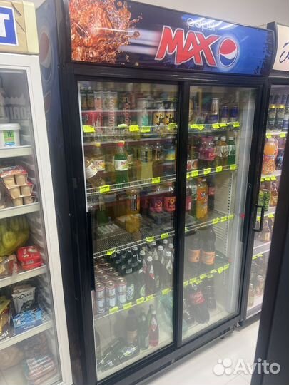 Холодильник витринный(шкаф)