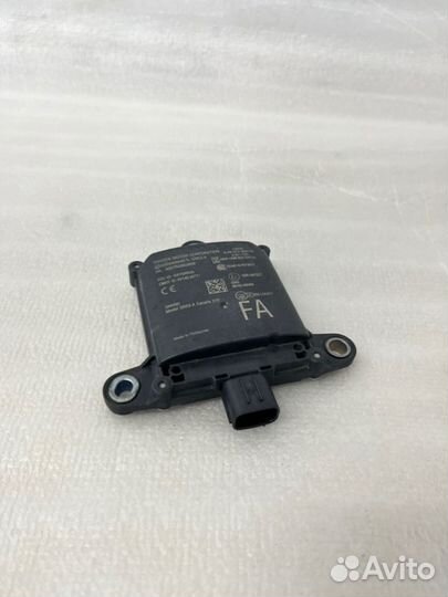 Блок слепых зон Toyota Land Cruiser 200 2015-2021