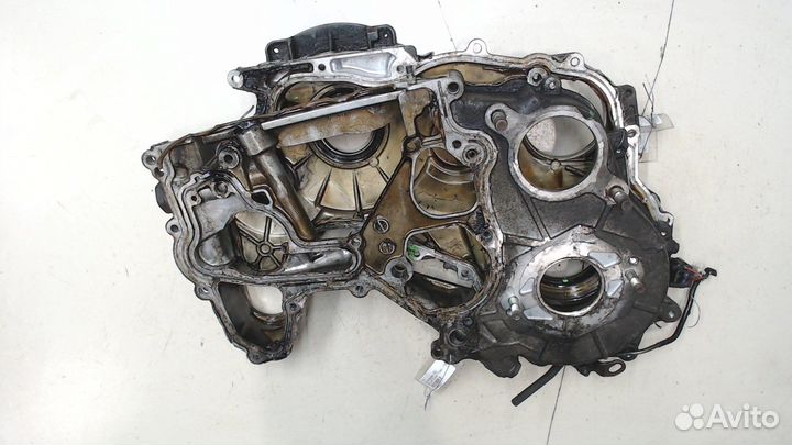 Крышка передняя двс Toyota Land Cruiser Prado (120