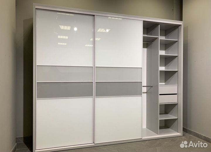 Шкаф распашной