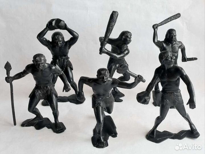 Игрушки СССР солдатики неандертальцы Дзи