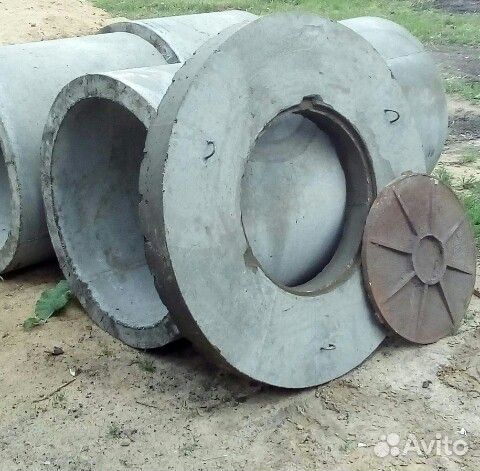 Жби Кольца, Люки