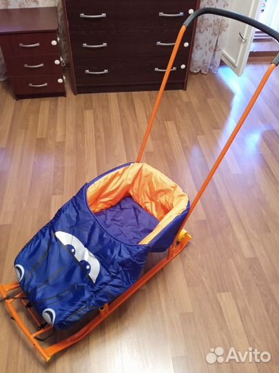 Санки детские с утеплителеи