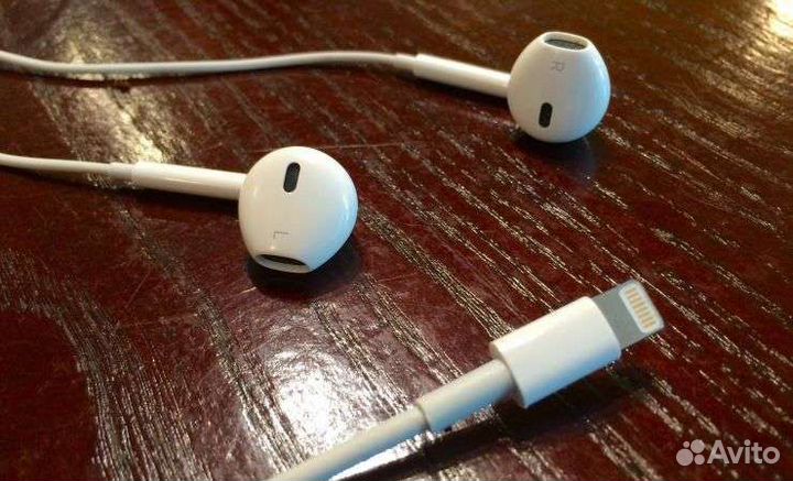 Наушники apple airpods lightning