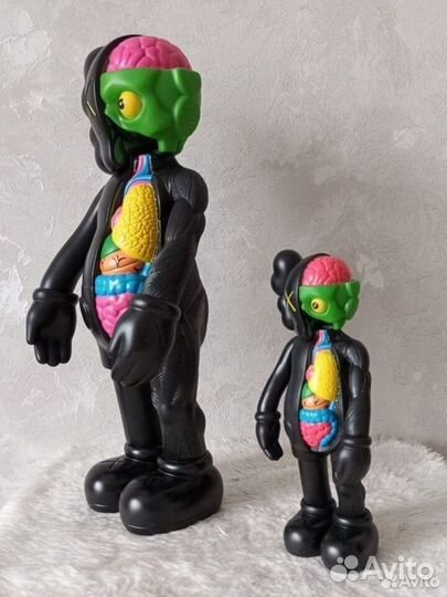 Коллекционная игрушкп kaws органы 38см, 