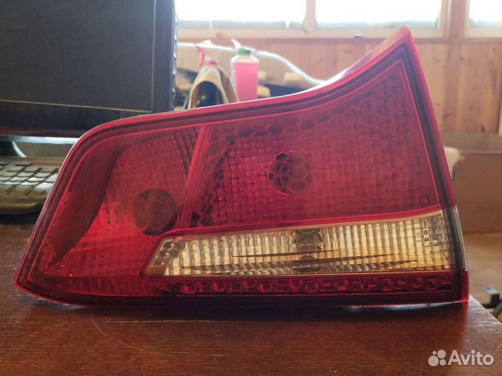 Фонарь задний внутренний левый Kia Rio