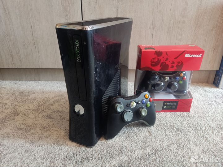 Прошитый Xbox 360 S 250Gb+35 игр
