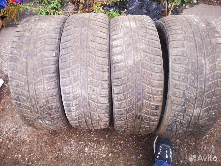 Kumho Power Grip 744 225/55 R17