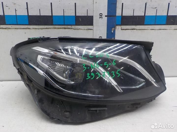 Фара правая Mercedes-Benz E-Class