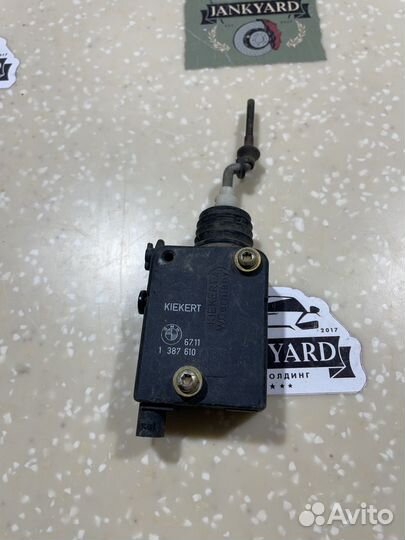 Сервопривод лючка бака BMW E36