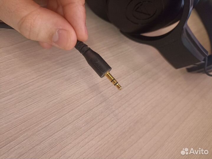 Студийные наушники Audio-Technica ATH-M20X