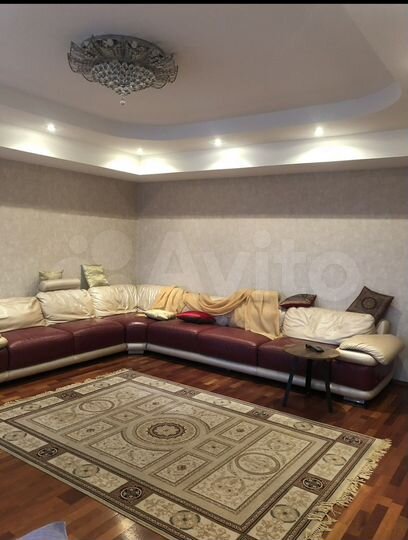 3-к. квартира, 160 м², 6/9 эт.