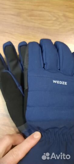 Горнолыжные перчатки