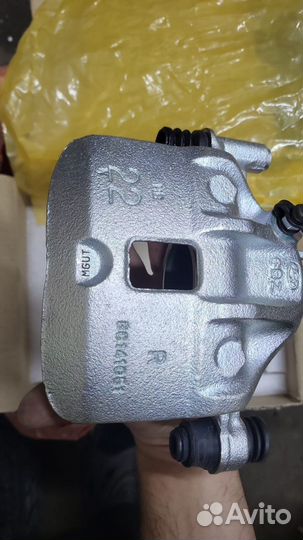 Тормозной суппорт правый hyundai Accent