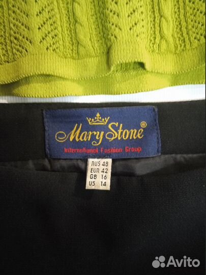 Красивый костюм Madyart 46 размера