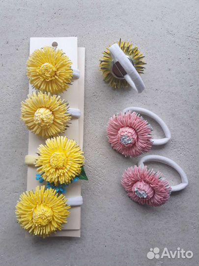 Резинки и заколки для волос из фоамирана