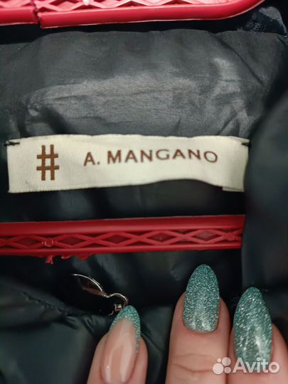 Пуховик женский