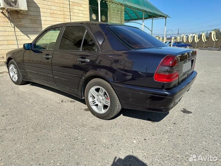 Mercedes-Benz C-класс 1.8 МТ, 1998, 350 000 км