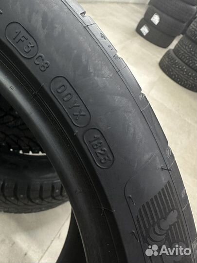 Michelin Pilot Sport 4 S 275/35 R21 и 315/30 R21 105Y