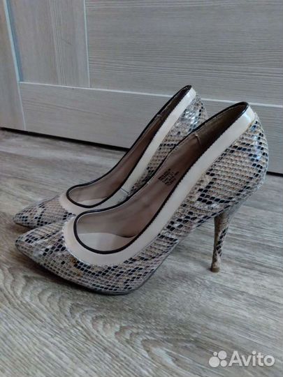 Туфли женские 39 размер новые