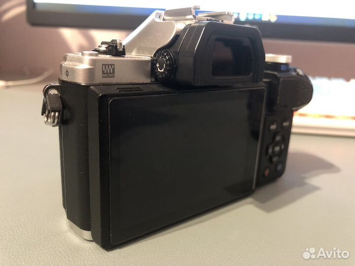 Olympus om d e m10 mark iii