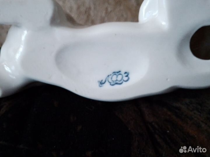 Фарфоровые статуэтки дог