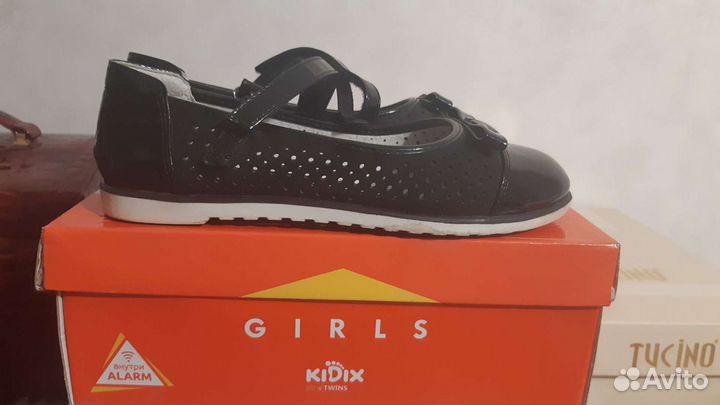 Туфли для девочки Б/у